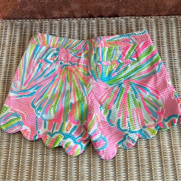 Lilly Pulitzer The Buttercup Short Pink Preppy Shellabrate Scalloped Beach - Picture 3 of 8